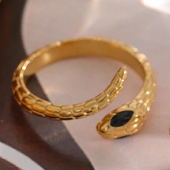 Jewelry - NEW 18K Gold Plated Snake Serpent Ring